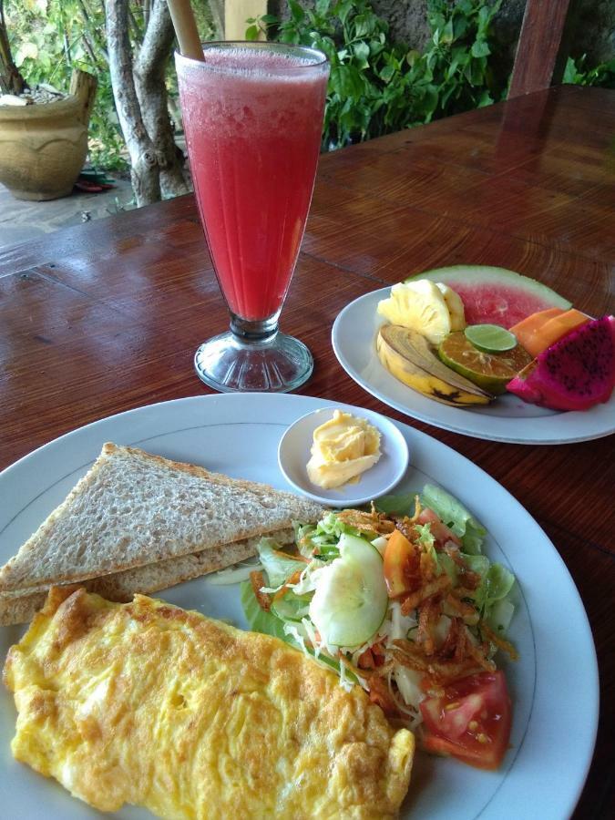 Stairway To Heaven Bungalows And Restaurant Amed Exterior foto