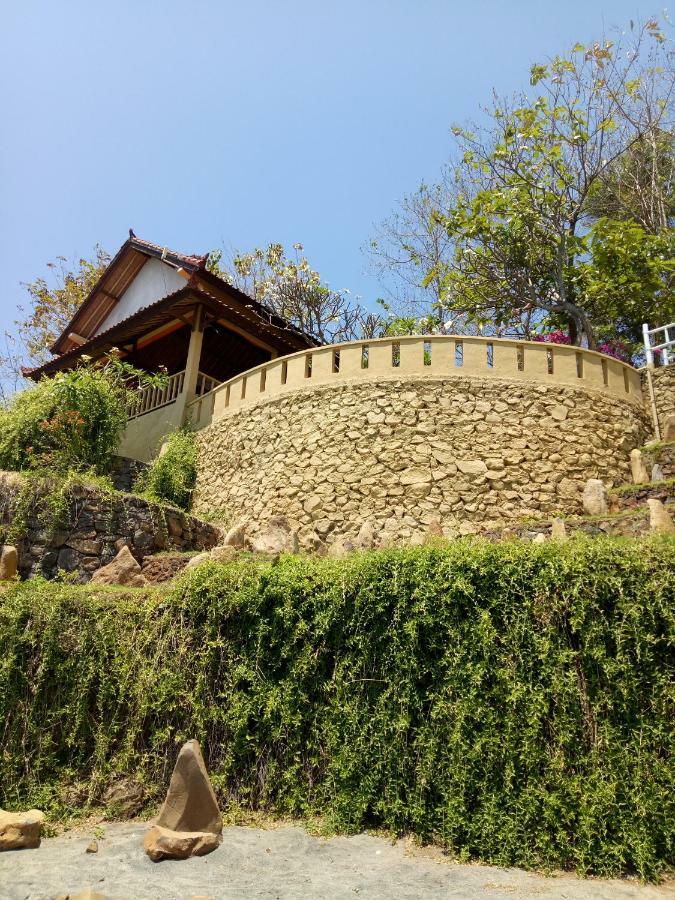 Stairway To Heaven Bungalows And Restaurant Amed Exterior foto